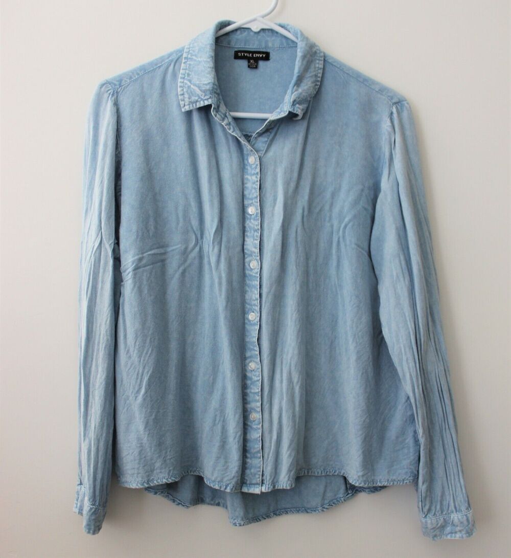 Style Envy Women's Long Sleeve Button Up Blue Shirt Size XL PRE-OWNED